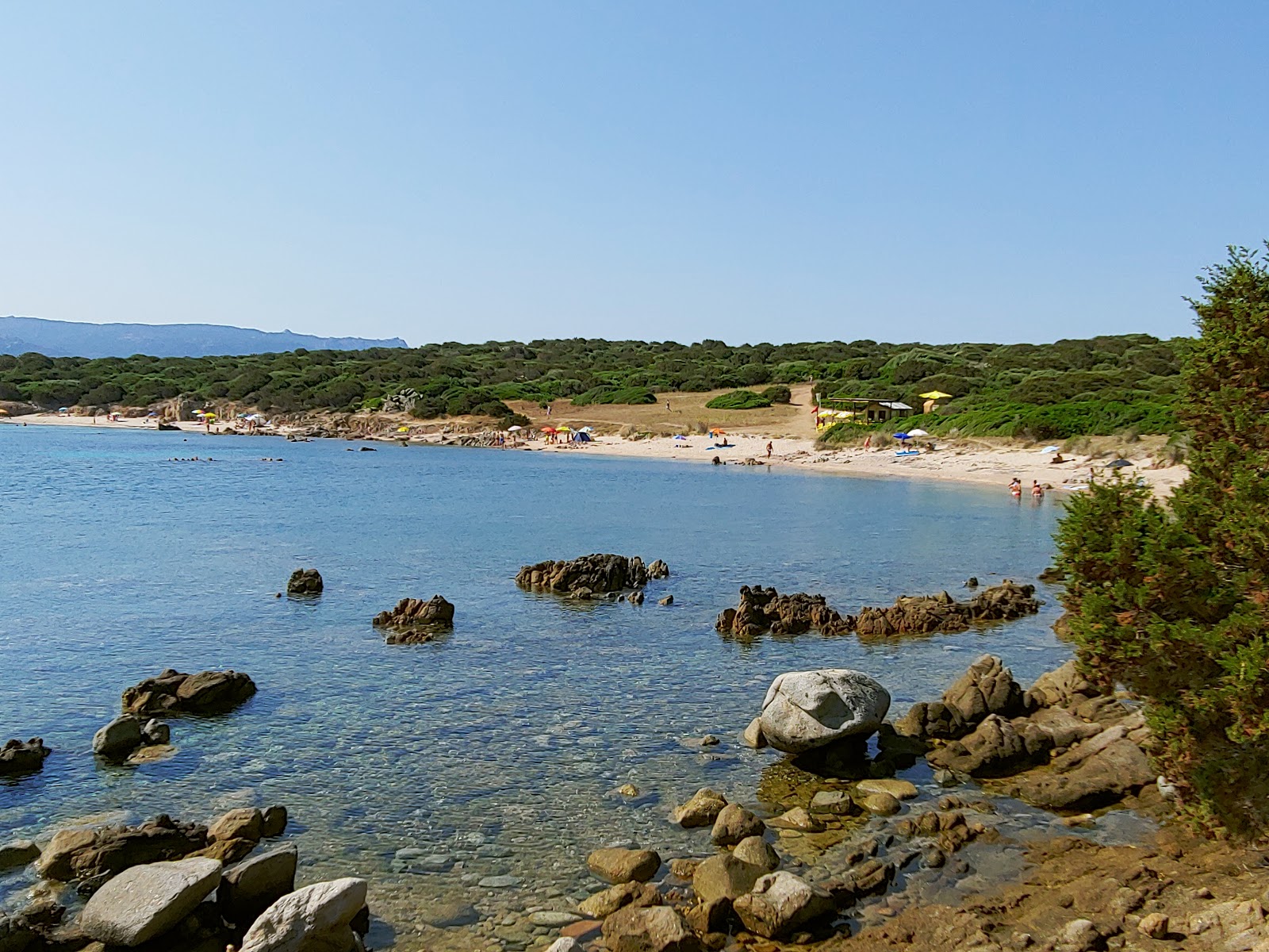 Foto van Spiaggia San Silverio met turquoise puur water oppervlakte