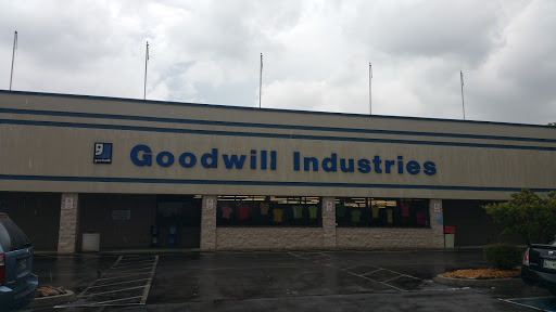 Thrift Store «Goodwill», reviews and photos