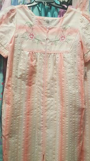 Clothing Store «Ross Dress for Less», reviews and photos, 13510 Whittier Blvd, Whittier, CA 90605, USA