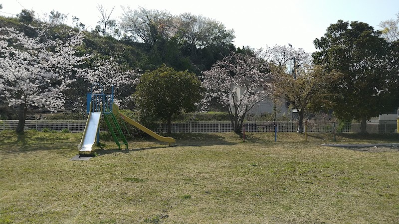 向馬船公園