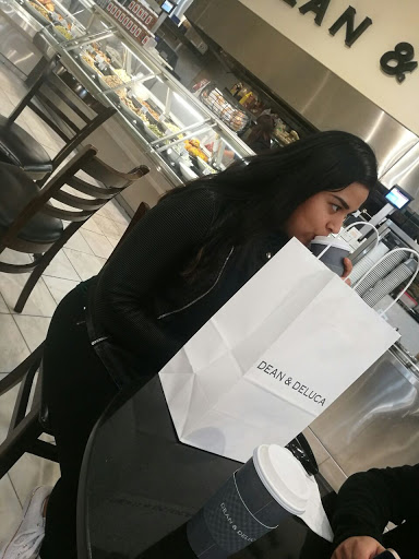 Gourmet Grocery Store «Dean & DeLuca», reviews and photos, 6903 Phillips Pl Ct, Charlotte, NC 28210, USA