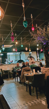 Atmosphère du Restaurant libanais Jouri Restaurant Nanterre - n°7