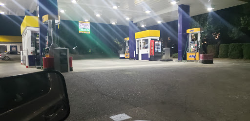 Self Service Car Wash «Astro Self Services Car Wash», reviews and photos, 3911 SE Powell Blvd, Portland, OR 97202, USA