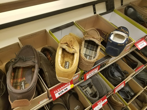 Shoe Store «Clarks Bostonian Outlet», reviews and photos, 30 Center Square, Hanover, PA 17331, USA
