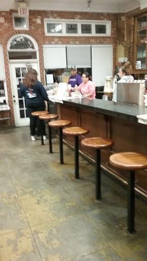 Restaurant «Miller Drug Ice Cream & Soda Shoppe», reviews and photos, 212 1st Ave E, Oneonta, AL 35121, USA