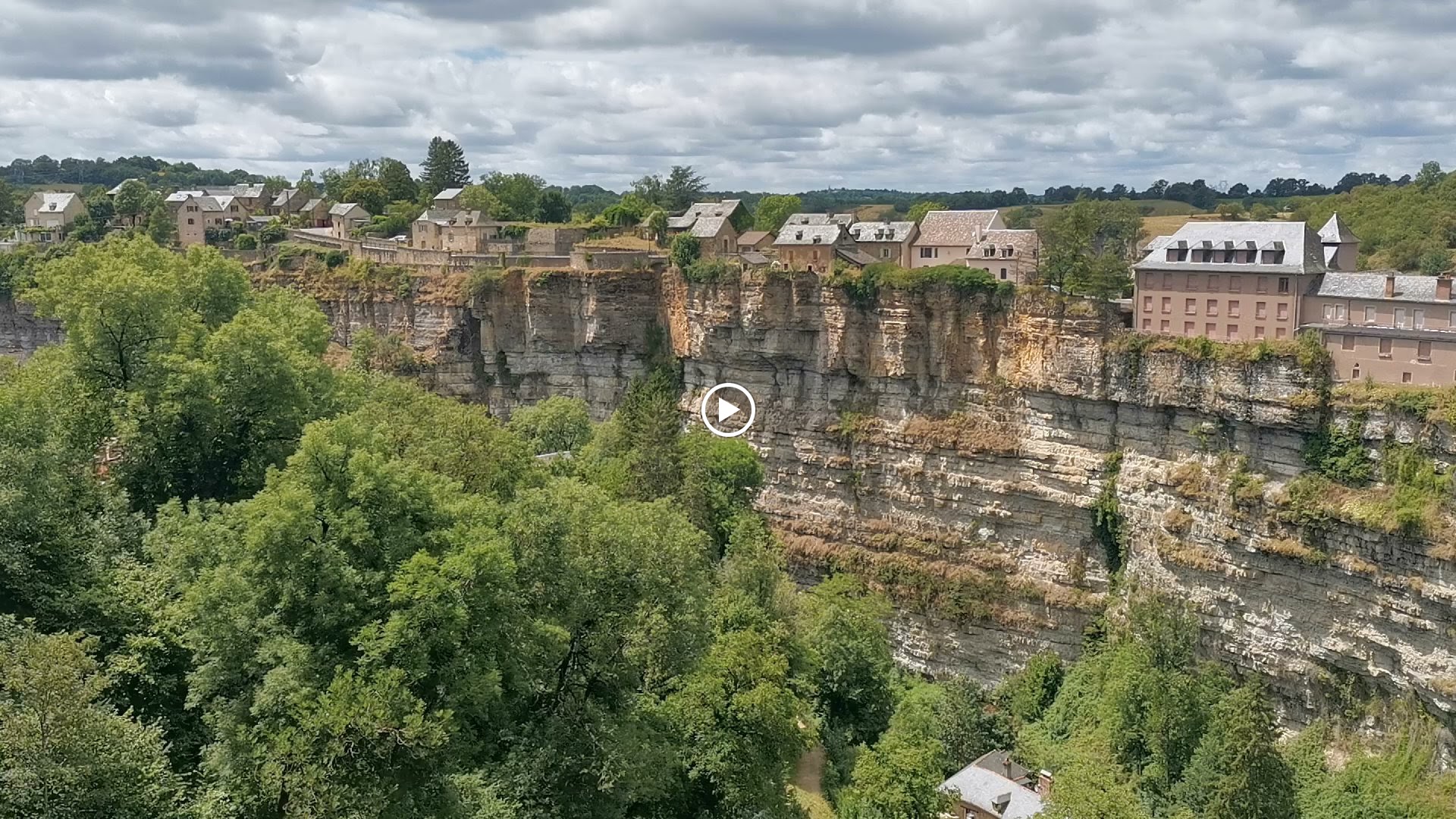 Photo n° 3 de l'avis de DUPUY.a fait le 26/07/2023 à 20:46