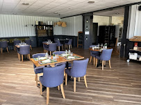 Atmosphère du Restaurant @ Hôtel du Golf de l'Ailette à Chamouille - n°7