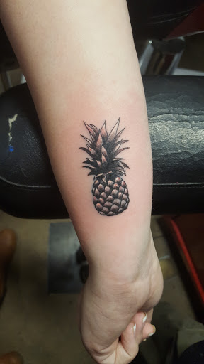 Tattoo Shop «Speakeasy Tattoo Company», reviews and photos, 728 W King St, Boone, NC 28607, USA