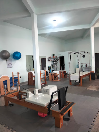 Logo da empresa - Rubra Pilates e Fisioterapia