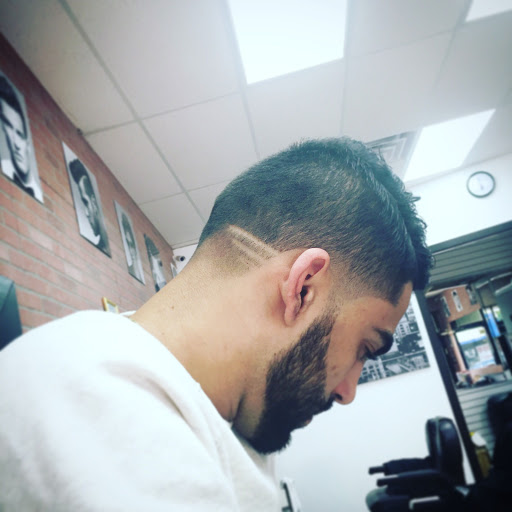 Barber Shop «Avenue Barbershop», reviews and photos, 68-32 Myrtle Ave, Glendale, NY 11385, USA