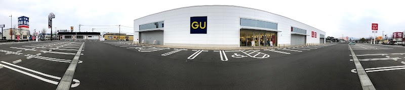 ユニクロ 久留米上津店 福岡県久留米市本山 衣料品店 衣料品 グルコミ