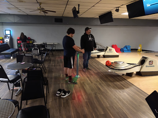 Bowling Alley «Melody Lanes», reviews and photos, 1018 N Main St, Madisonville, KY 42431, USA