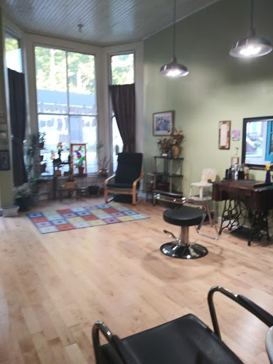 Hair Salon «Metamorphous Hair Salon», reviews and photos, 1402 Emerald Lakes St, Clermont, FL 34711, USA