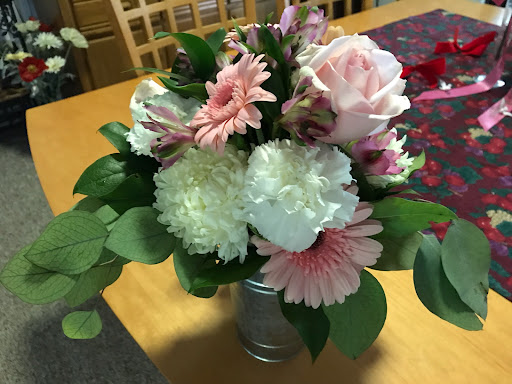 Florist «Ford Flower Co.», reviews and photos, 83 S Broadway, Salem, NH 03079, USA
