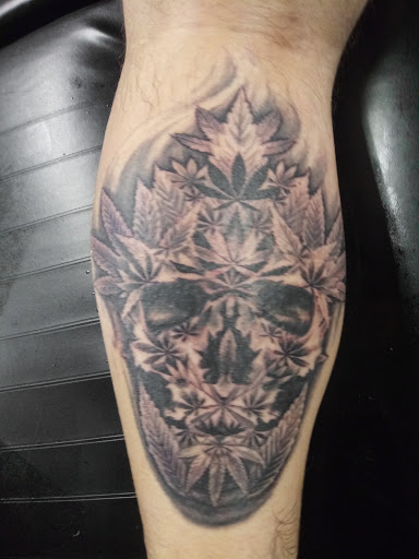 Tattoo Shop «Absolute Tattoo», reviews and photos, 1212 S Kansas Ave, Topeka, KS 66612, USA