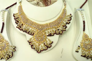 Gems Jewellers image