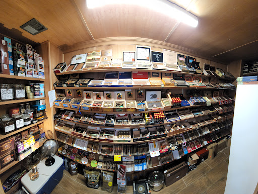 Tobacco Shop «GoodFellas Smoke Shop», reviews and photos, 1007 Caprice Dr, Castle Rock, CO 80109, USA