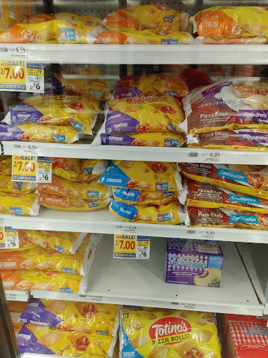 Grocery Store «Food Lion», reviews and photos, 424 N Main St, Kilmarnock, VA 22482, USA