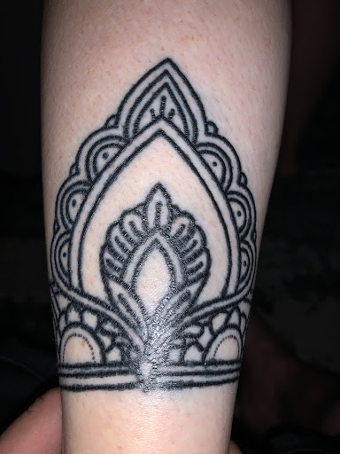 Explore tattoo connection ideas, creative tattoo ideas in Vancouver, available at Hopeless Tattoo & Piercing