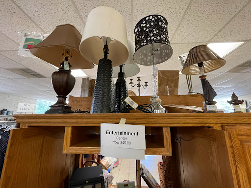 Thrift Store «Green Door Thrift Shop», reviews and photos, 1030 Nacogdoches Rd, San Antonio, TX 78209, USA