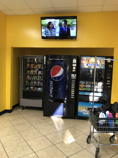 Laundromat «Coral Way Lavanderia Coin Laundry», reviews and photos, 1313 SW 22nd St, Miami, FL 33145, USA