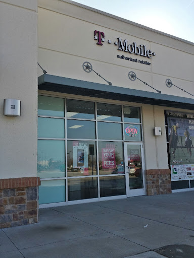 Cell Phone Store «T-Mobile», reviews and photos, 2700 E Eldorado Pkwy #403, Little Elm, TX 75068, USA