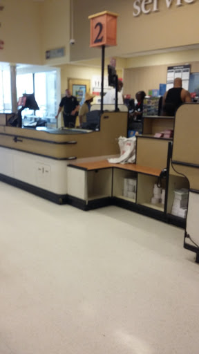 Grocery Store «Harveys Supermarket», reviews and photos, 777 N Market St, Jacksonville, FL 32202, USA