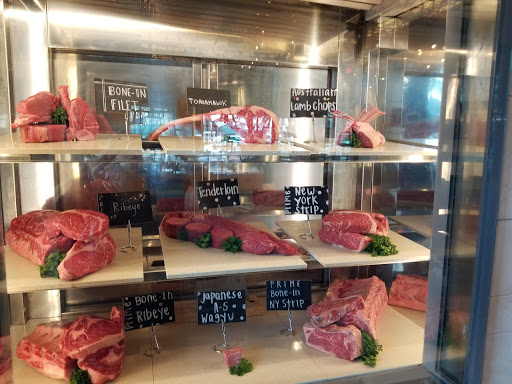 Shopping Mall «River Oaks Shopping Center», reviews and photos, 1964 W Gray St, Houston, TX 77019, USA