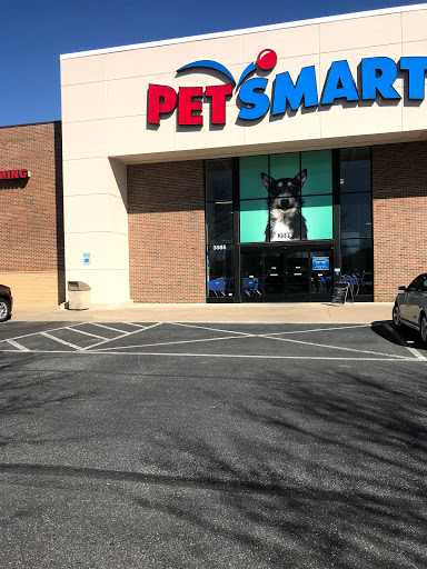 Pet Supply Store «PetSmart», reviews and photos, 3585 N Shiloh Dr, Fayetteville, AR 72703, USA