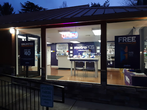 Cell Phone Store «MetroPCS Authorized Dealer», reviews and photos, 3771 Commercial St SE, Salem, OR 97302, USA