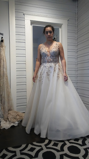 Bridal Shop «Blush Bridal Lounge», reviews and photos, 1815 W 35th St, Austin, TX 78703, USA