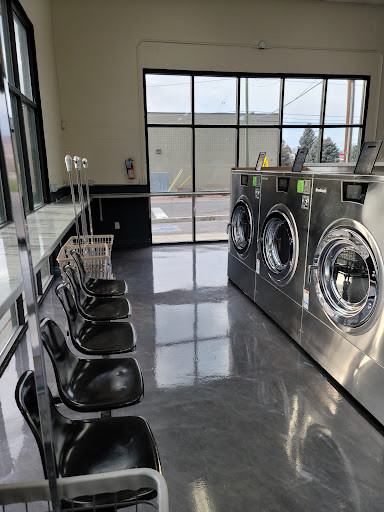 Dry Cleaner «OASIS/ DRY CLEANER & LAUNDROMAT», reviews and photos, 84 N Grant Ave, American Fork, UT 84003, USA