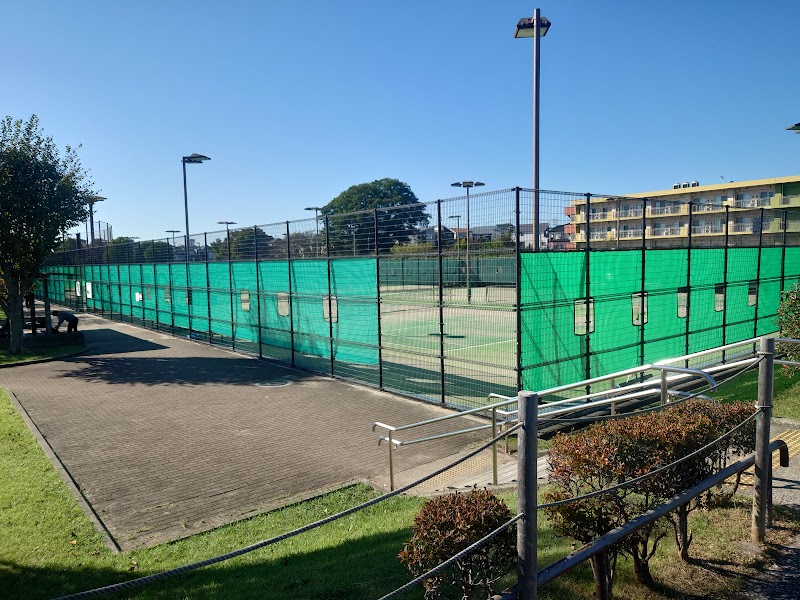 瀬谷本郷公園テニスコート