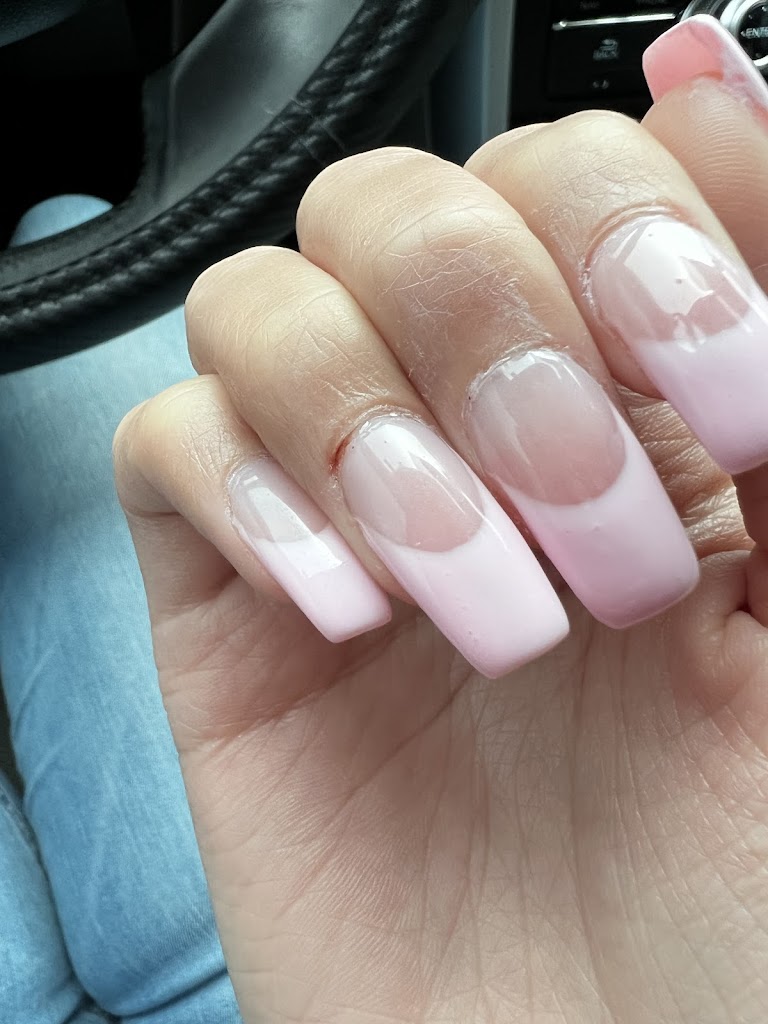 Vivian Nails Spa Dumfries, VA 22025 Services and Reviews
