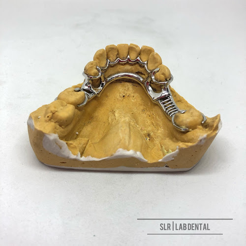 Opiniones de Laboratorio Dental SLR en Canelones - Laboratorio