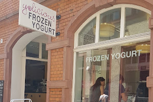 Yolicious Frozen Yogurt