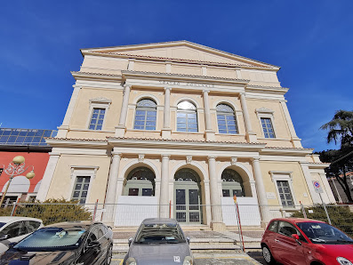 Ente Teatrale Regionale Teatro Stabile D'Abruzzo Corso Vittorio Emanuele, 102, 67100 L'Aquila AQ, Italia