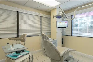 Daniel Cosmetic & Implant Dentistry image