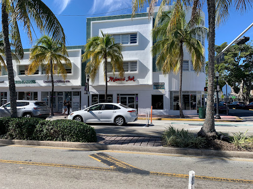 Tattoo Shop «Love Hate Tattoo Studio», reviews and photos, 1360 Washington Ave, Miami Beach, FL 33139, USA