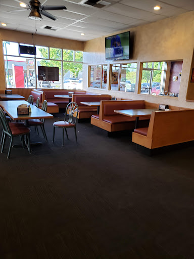 Pizza Restaurant «Round Table Pizza», reviews and photos, 1516 CA-99, Gridley, CA 95948, USA