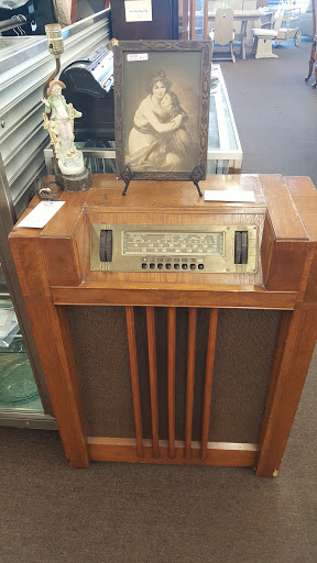 Thrift Store «White Dove Thrift Shoppe», reviews and photos, 1255 W Guadalupe Rd, Mesa, AZ 85210, USA