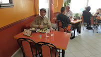Atmosphère du Restaurant halal Aux Roulants à Le Petit-Quevilly - n°3