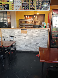 Atmosphère du Pizzeria Naan Stop Pizza à Champigny-sur-Marne - n°2