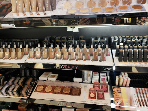 Cosmetics Store «Sephora», reviews and photos, 2500 N Mayfair Rd Ste 120-121, Wauwatosa, WI 53226, USA
