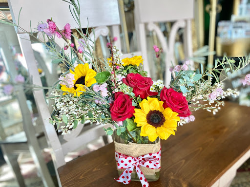 Florist «la petite fleur», reviews and photos, 1783 E Rte 66, Glendora, CA 91740, USA