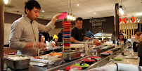 Atmosphère du Restaurant de sushis Okinii - Sushi Bar à Bordeaux - n°18