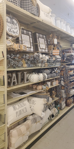 Craft Store «Hobby Lobby», reviews and photos, 910 Great E Plaza, Niles, OH 44446, USA
