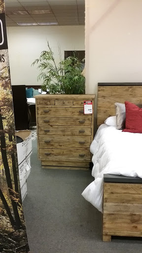 Furniture Store «The Dump Furniture Outlet», reviews and photos, 5700 NJ-42, Turnersville, NJ 08012, USA