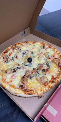 Plats et boissons du Pizzeria Lina pizza à Montauban - n°1