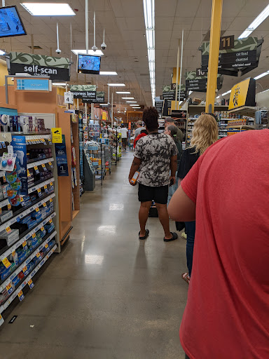 Grocery Store «Dillons», reviews and photos, 3020 E Douglas Ave, Wichita, KS 67214, USA